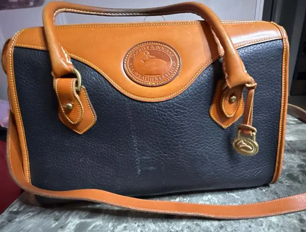 Dooney & Bourke Rare Vintage AWL Leather Shoulder Satchel B721 Navy British Tan